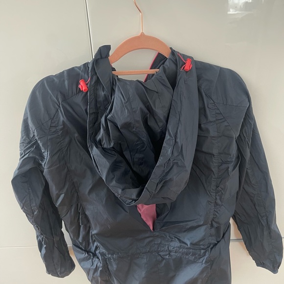 Gymshark signature raincoat - Picture 5 of 5